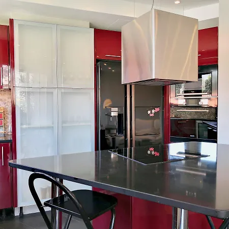 Antinea Apartment