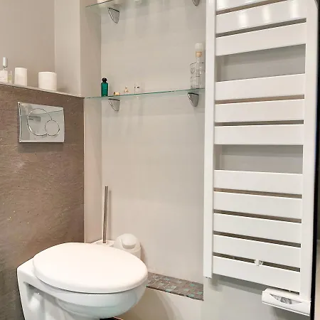 Antinea Apartment